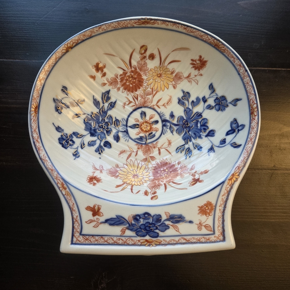 Mottahedeh Reproduction Museum of Art Shell Dish Chinese Imari Scroll Plate